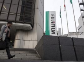 Cуд из-за обвинений в адрес гендиректора Xerox отложил слияние с Fujifilm